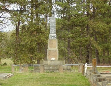 Swinburn Cemetery Memorial.